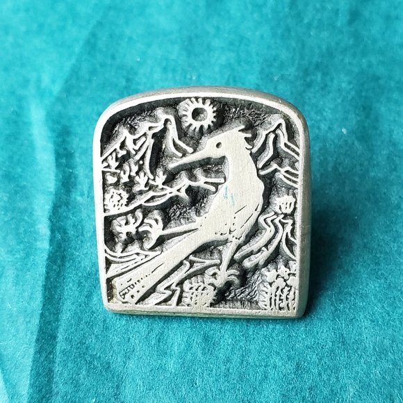 2/10$ Silver tone bird with landscape pin - Picture 3 of 4